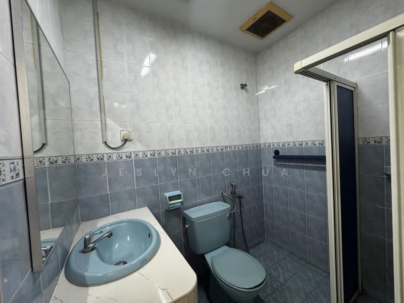 2-storey Terraced House for Sale in Usj 3a (Subang Jaya) - Jeslyn Chua - Bathroom - PropertyGuru.com.my
