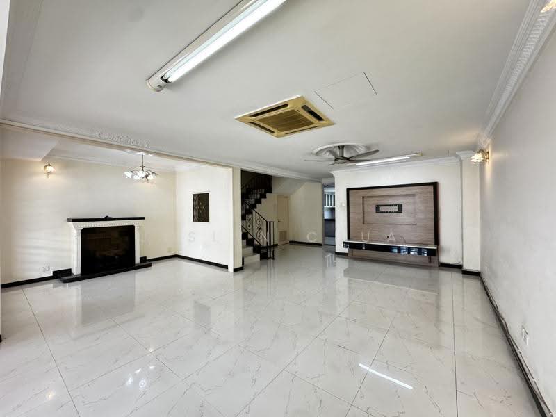 2-storey Terraced House for Sale in Usj 3a (Subang Jaya) - Jeslyn Chua - Living Room - PropertyGuru.com.my