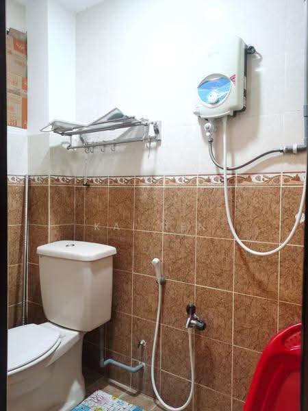 Rumah Teres 2-Tingkat untuk Dijual di Taman Sri Gombak (Gombak) - Kai Ren - Bathroom - PropertyGuru.com.my