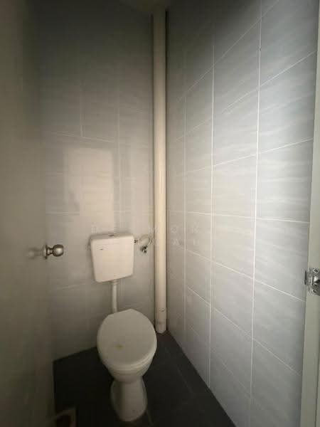 Shop for Rent in Gelugor (Penang) - Desmond Chuah - Bathroom - PropertyGuru.com.my