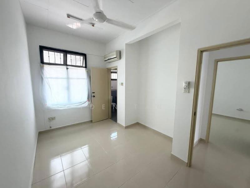 Rumah Teres 2-Tingkat untuk Dijual di Taman Perling (Perling) - Iden Tan - Interior - PropertyGuru.com.my