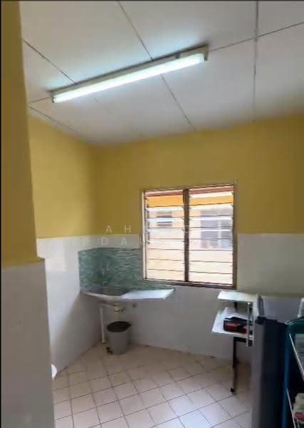 Flat for Sale at Rumah Pangsa Nilam Sari - Ahmad Firdaus Mahmod - Kitchen - PropertyGuru.com.my