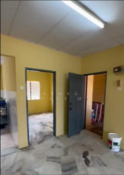 Flat for Sale at Rumah Pangsa Nilam Sari - Ahmad Firdaus Mahmod - Interior - PropertyGuru.com.my