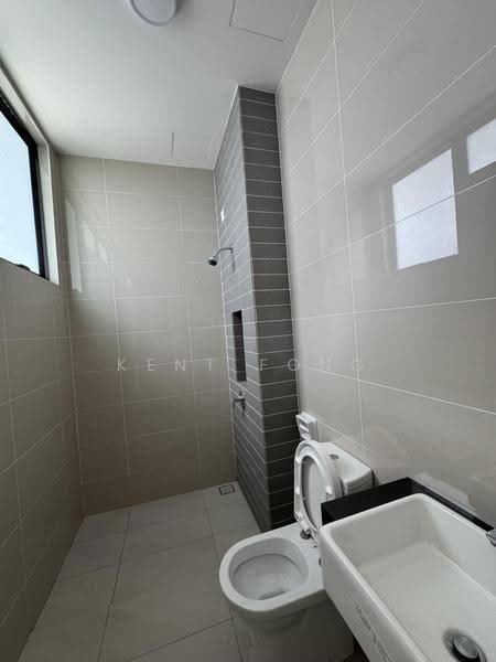 Semi-Detached House for Sale in Semenyih (Selangor) - Kent Fong - Bathroom - PropertyGuru.com.my