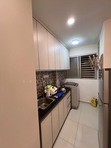 Apartment for Sale at Idaman Selasih - Bryan Teng - Kitchen - PropertyGuru.com.my