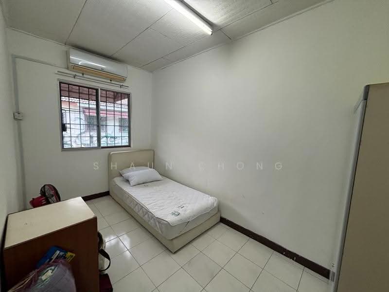 Rumah Teres 2-Tingkat untuk Dijual di Taman Bidara (Kajang) - Shaun Chong - Bedroom - PropertyGuru.com.my