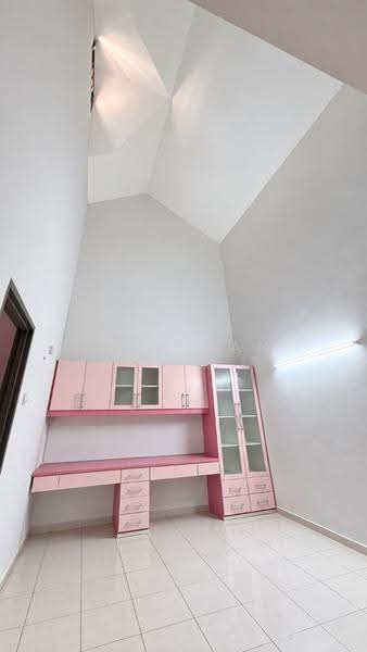 2-storey Terraced House for Sale in Taman Sri Putra (Tampoi) - Iden Tan - Study - PropertyGuru.com.my