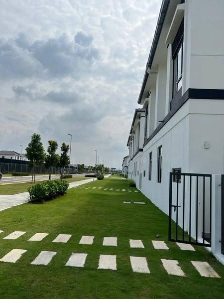 Rumah Teres 2-Tingkat untuk Dijual di Eco Grandeur (Puncak Alam) - Farhan Rafael - PropertyGuru.com.my