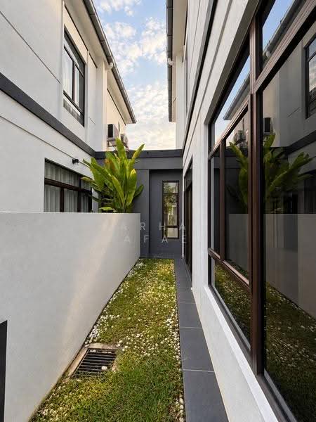 Rumah Teres 2-Tingkat untuk Dijual di Eco Grandeur (Puncak Alam) - Farhan Rafael - PropertyGuru.com.my