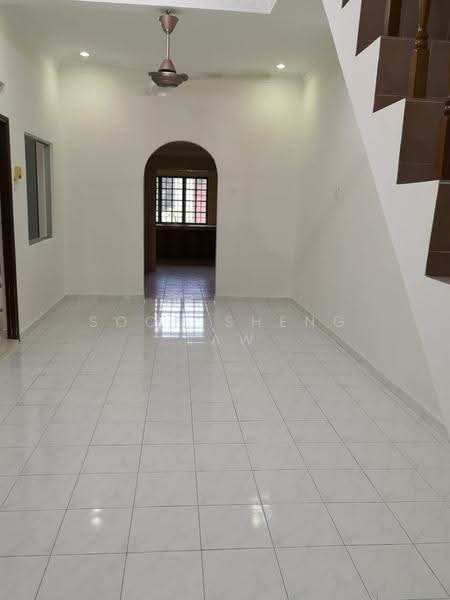Rumah Teres 2-Tingkat untuk Disewa di Taman Desa Jaya (Kepong) - Soon Sheng Law - Living Room - PropertyGuru.com.my