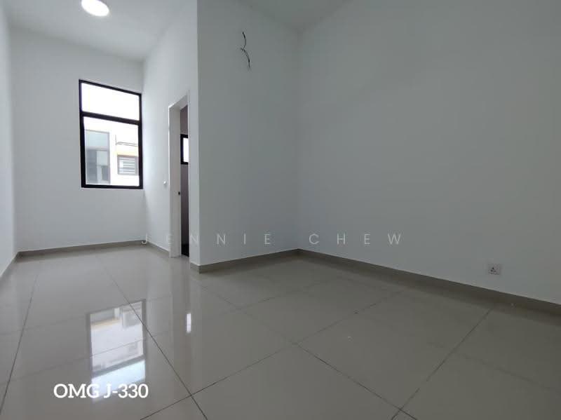 Semi-Detached House for Sale in Setia Utama (Setia Alam) - Jennie Chew - Interior - PropertyGuru.com.my