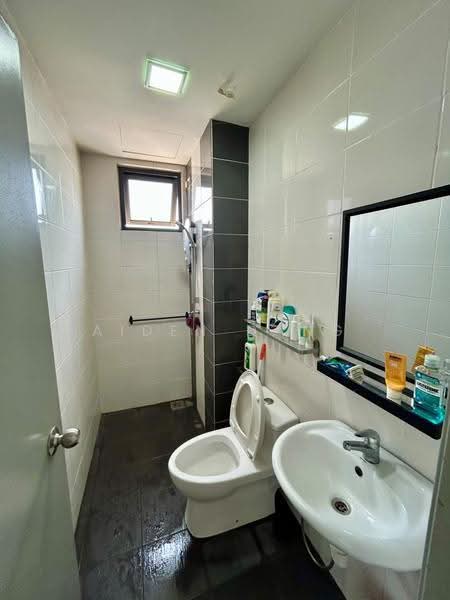 Kediaman Servis untuk Disewa di Silk Sky - Aiden Dang - Bathroom - PropertyGuru.com.my