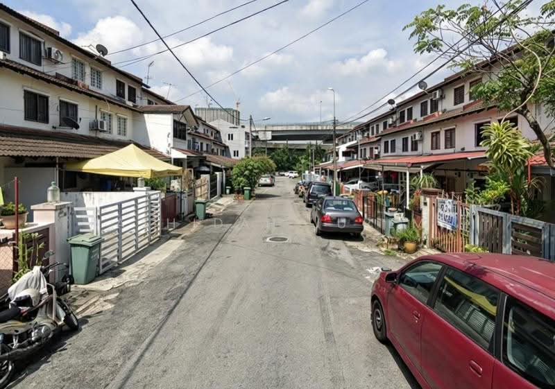 Rumah Teres untuk Dijual di Desa Setapak (Wangsa Maju) - Rashidah Juremi - Exterior - PropertyGuru.com.my