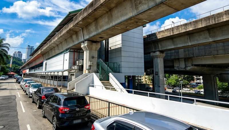 Rumah Teres untuk Dijual di Desa Setapak (Wangsa Maju) - Rashidah Juremi - Exterior - PropertyGuru.com.my