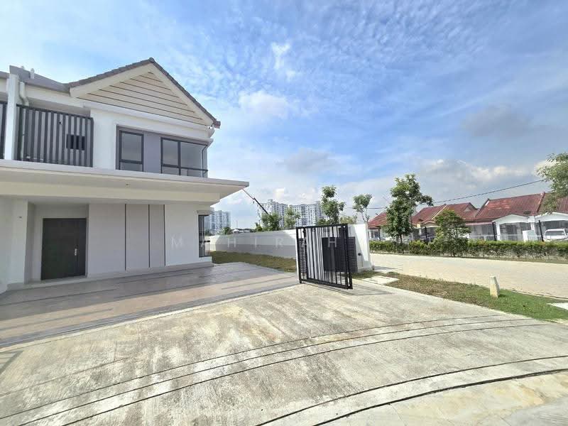 Rumah Berkembar untuk Dijual di Cyber 10 (Cyberjaya) - Mahirah . - Exterior - PropertyGuru.com.my