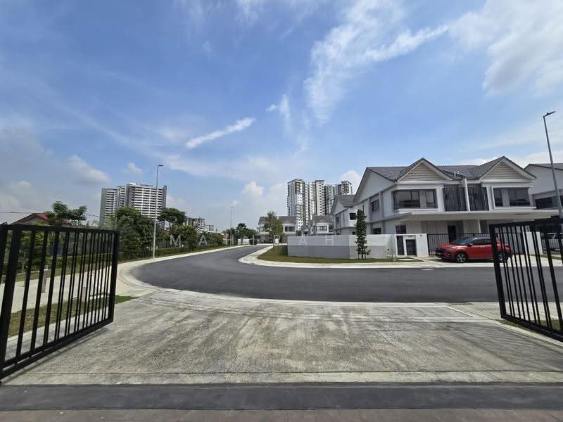 Rumah Berkembar untuk Dijual di Cyber 10 (Cyberjaya) - Mahirah . - Exterior - PropertyGuru.com.my