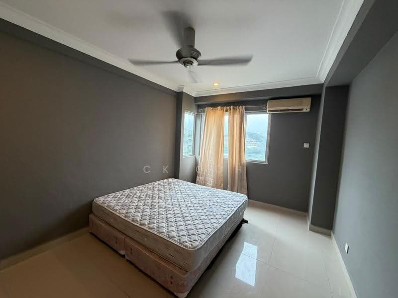 Kondominium untuk Disewa di The Reef Condominium - CK Goh - Bedroom - PropertyGuru.com.my