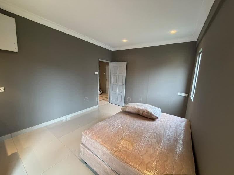 Kondominium untuk Disewa di The Reef Condominium - CK Goh - Bedroom - PropertyGuru.com.my