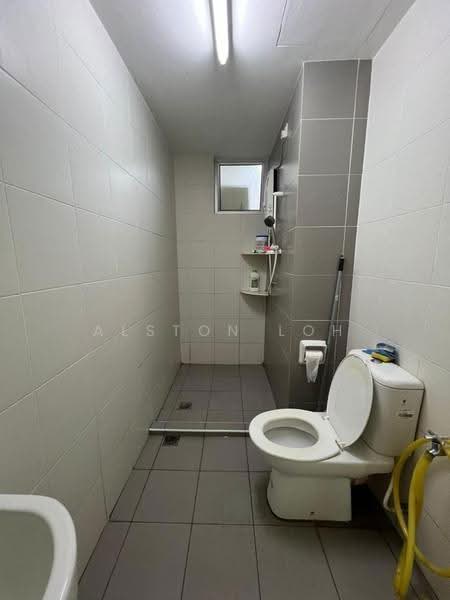 Kondominium untuk Dijual di Elit Heights @ Bayan City - Alston Loh - Bathroom - PropertyGuru.com.my