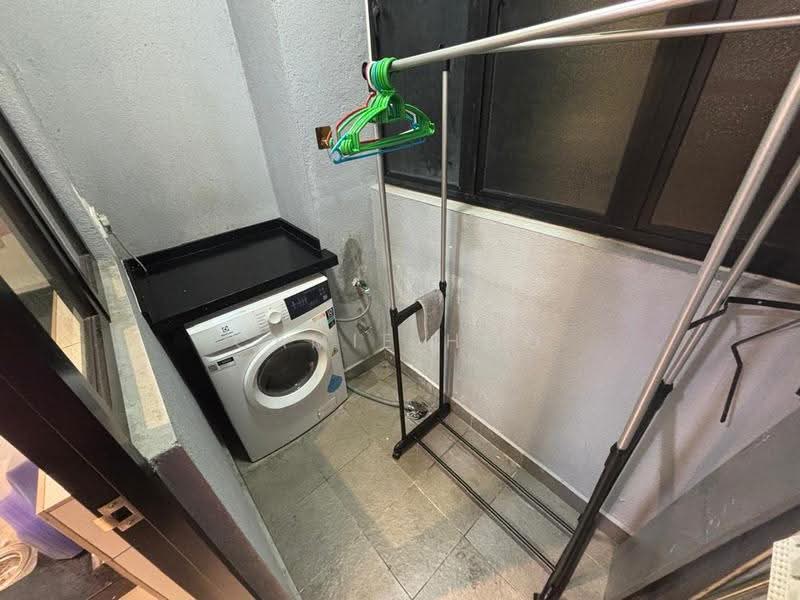 Service Residence for Rent at Majestic Maxim - Camie Hoo - Balcony - PropertyGuru.com.my
