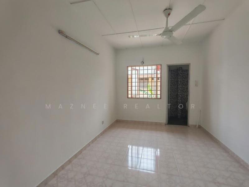 2-storey Terraced House for Sale in Taman Pandan Jaya (Ampang) - Maznee Realtor - Interior - PropertyGuru.com.my