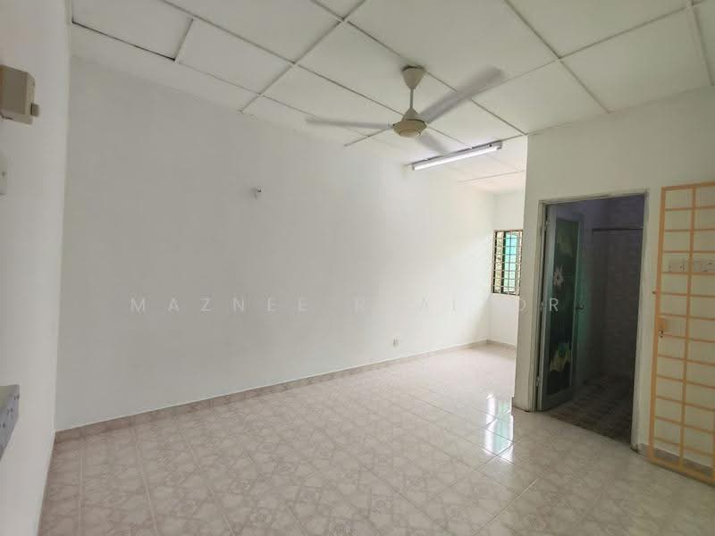 2-storey Terraced House for Sale in Taman Pandan Jaya (Ampang) - Maznee Realtor - Interior - PropertyGuru.com.my