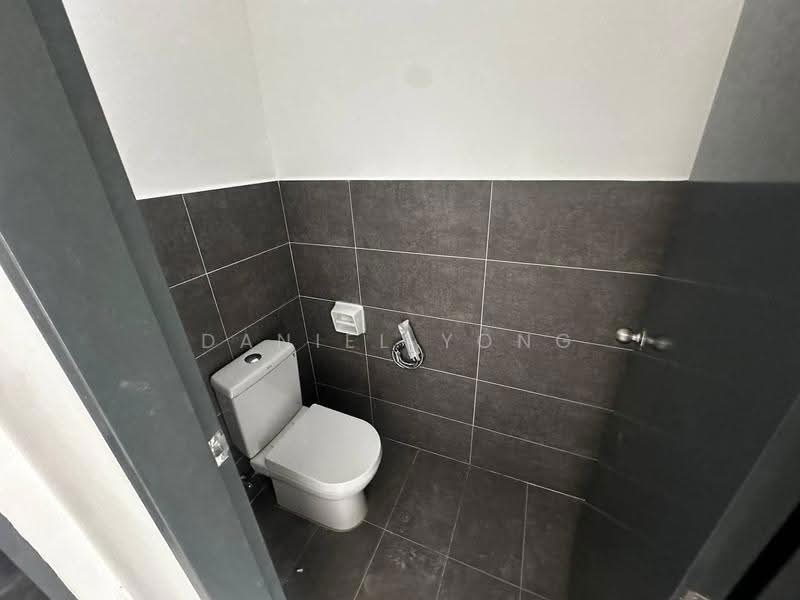 Terrace Factory for Rent in Bandar Indahpura (Kulai) - Daniel Yong - Bathroom - PropertyGuru.com.my