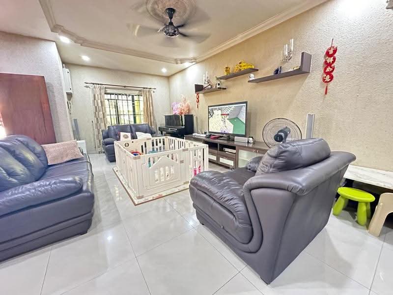 2-storey Terraced House for Sale in Sungai Long (Bandar Sungai Long) - Yumiko Kew - Living Room - PropertyGuru.com.my
