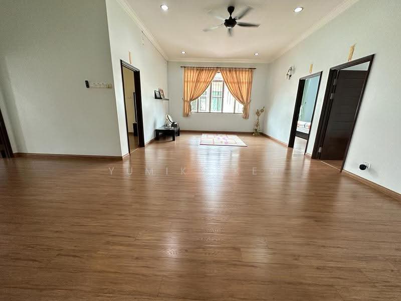 Bungalow House for Sale in Sungai Long (Bandar Sungai Long) - Yumiko Kew - Living Room - PropertyGuru.com.my