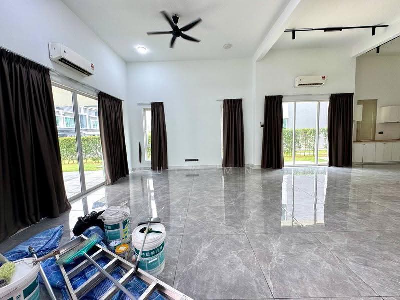 Semi-Detached House for Sale in Bandar Bukit Raja (Klang) - Muin Mn - Living Room - PropertyGuru.com.my