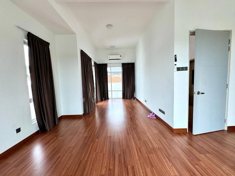 Semi-Detached House for Sale in Bandar Bukit Raja (Klang) - Muin Mn - Living Room - PropertyGuru.com.my