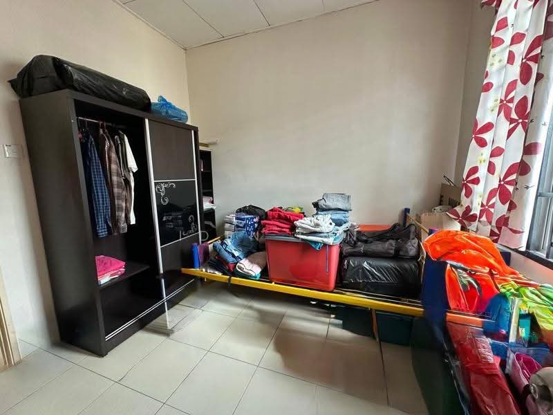 Rumah Teres 2-Tingkat untuk Dijual di Sri Saujana (Kota Tinggi) - Iden Tan - Bedroom - PropertyGuru.com.my