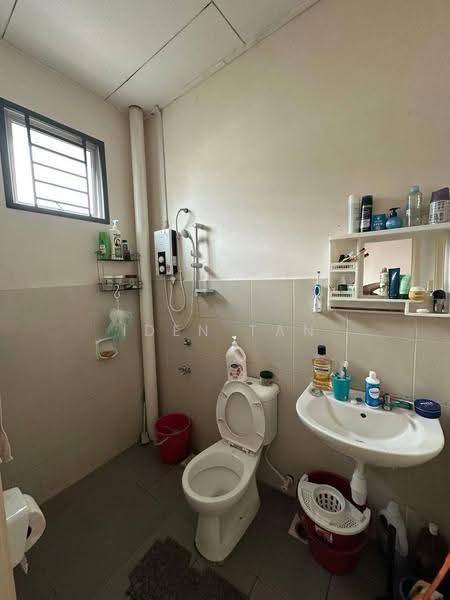 Rumah Teres 2-Tingkat untuk Dijual di Sri Saujana (Kota Tinggi) - Iden Tan - Bathroom - PropertyGuru.com.my