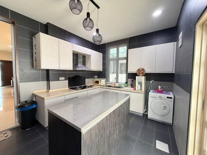 Semi-Detached House for Sale in Setia Tropika (Johor Bahru) - Ginnie Lau - Kitchen - PropertyGuru.com.my