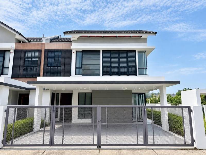 Semi-Detached House for Sale in Elmina (Shah Alam) - Nur Alia Omar - Exterior - PropertyGuru.com.my