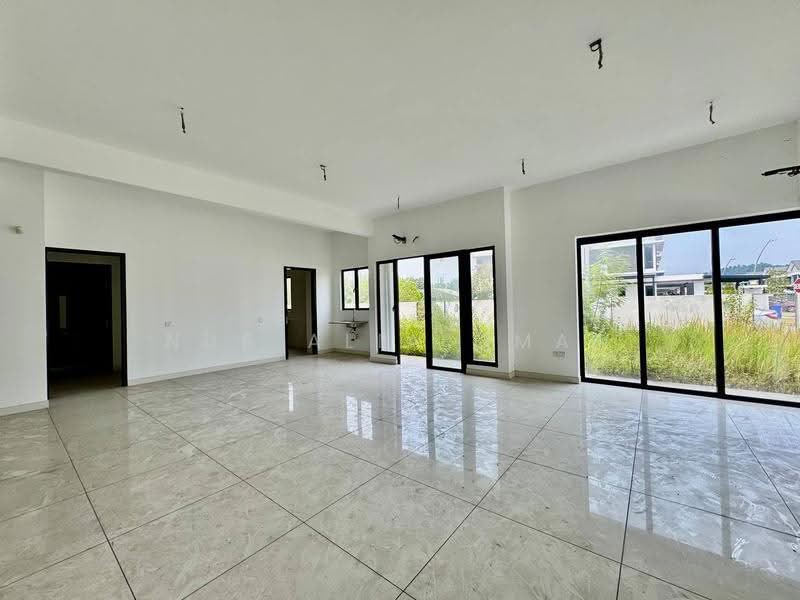 Semi-Detached House for Sale in Elmina (Shah Alam) - Nur Alia Omar - Living Room - PropertyGuru.com.my