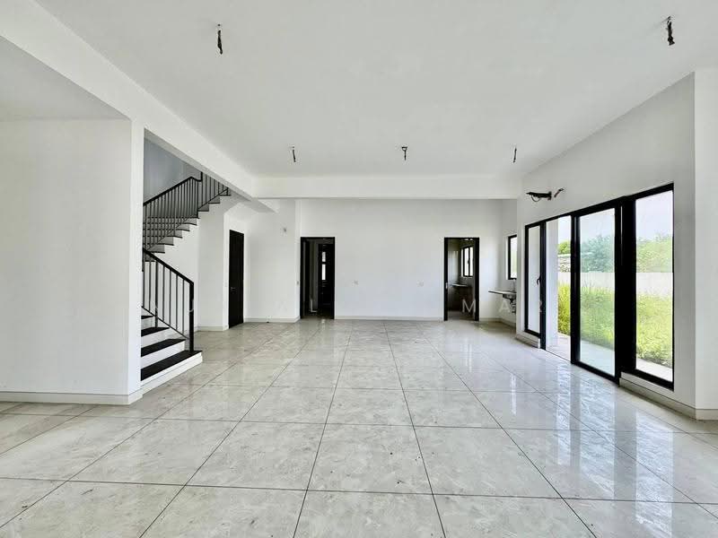 Semi-Detached House for Sale in Elmina (Shah Alam) - Nur Alia Omar - Living Room - PropertyGuru.com.my