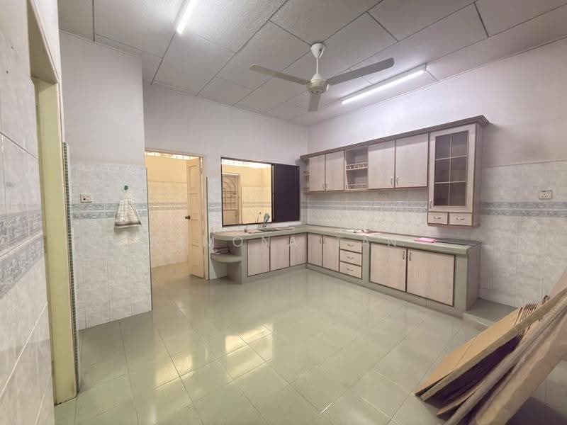 1-storey Terraced House for Sale in Taman Seri Duyong 2 (Duyong) - Ramona Tan - Kitchen - PropertyGuru.com.my