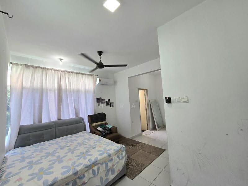2-storey Terraced House for Sale in Semenyih (Selangor) - Mahirah . - Bedroom - PropertyGuru.com.my