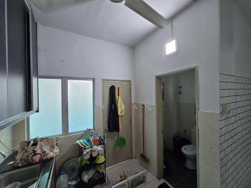 2-storey Terraced House for Sale in Semenyih (Selangor) - Mahirah . - Kitchen - PropertyGuru.com.my