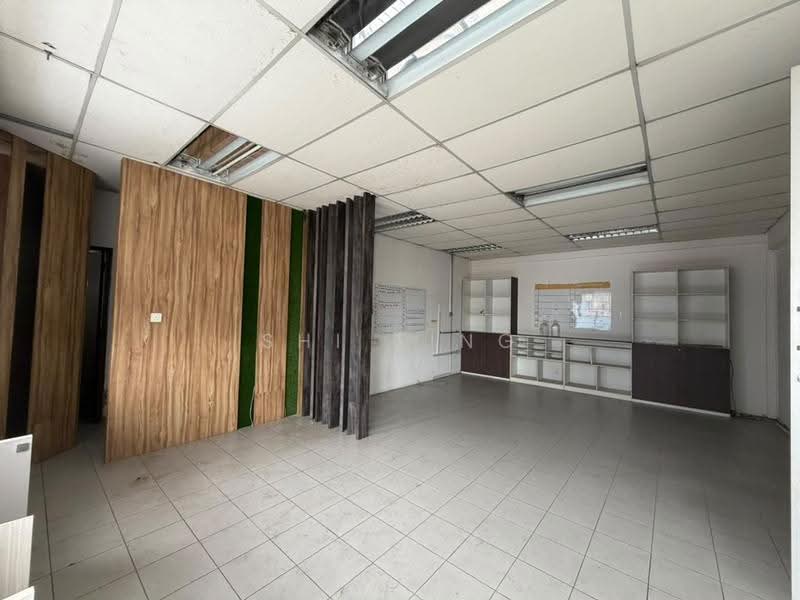 Kilang untuk Disewa di Taman Johor Jaya (Johor Bahru) - Shi Ting - PropertyGuru.com.my