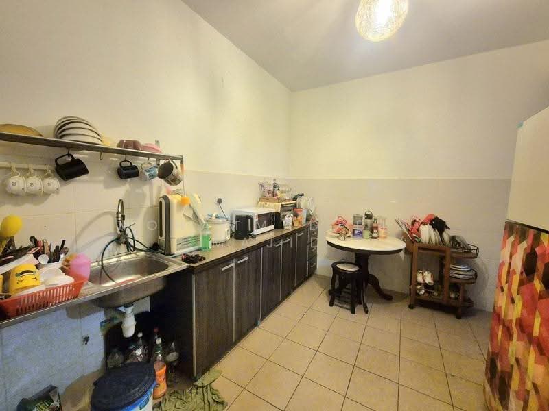 2-storey Terraced House for Sale in Abadi Heights (Puchong) - Mohammad Din Majid - Kitchen - PropertyGuru.com.my
