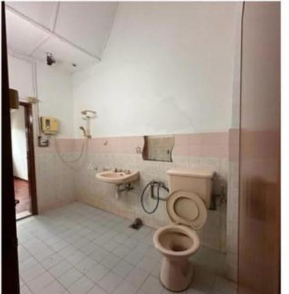 2-storey Terraced House for Sale in BANDAR PUCHONG JAYA (Puchong) - Amy Lim - Bathroom - PropertyGuru.com.my
