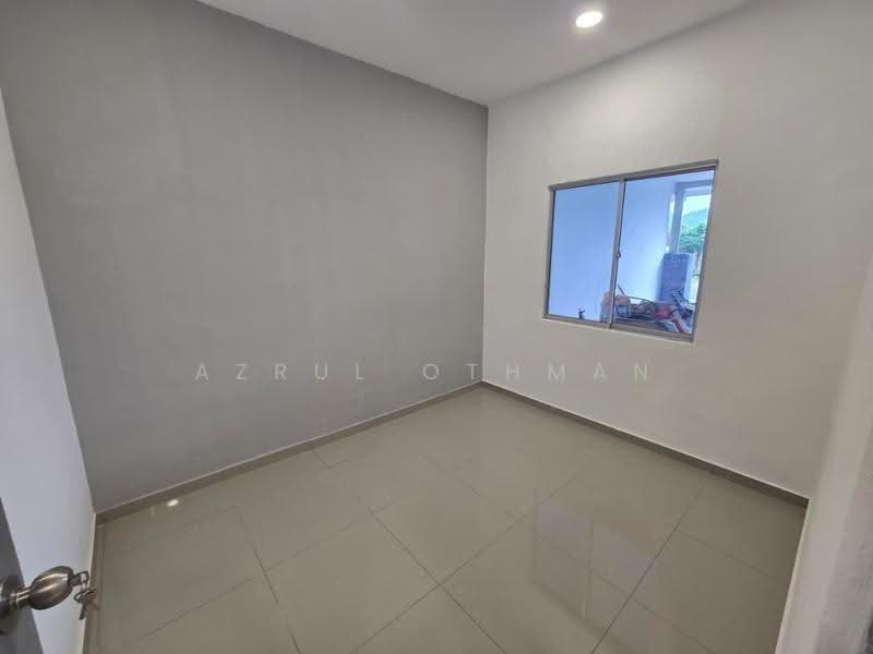 1-storey Terraced House for Sale in Taman Desa Rhu (Sikamat) - Azrul Othman - Interior - PropertyGuru.com.my