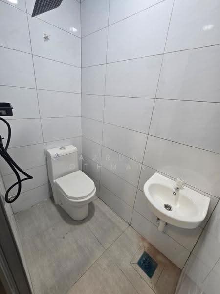 1-storey Terraced House for Sale in Taman Desa Rhu (Sikamat) - Azrul Othman - Bathroom - PropertyGuru.com.my