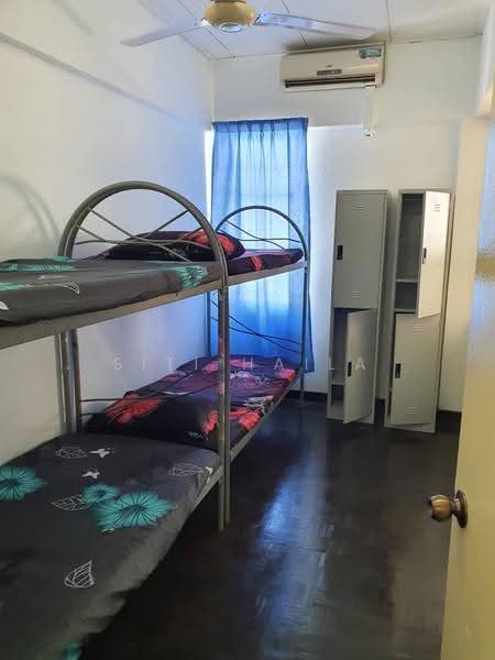 Rumah Flat untuk Disewa di Perkasa - Siti Haila - Bedroom - PropertyGuru.com.my