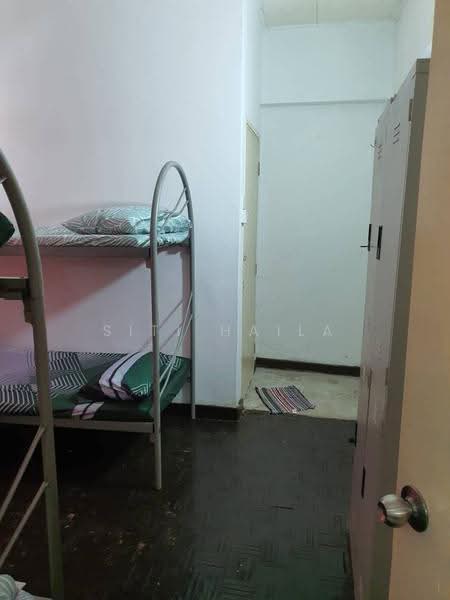 Rumah Flat untuk Disewa di Perkasa - Siti Haila - Bedroom - PropertyGuru.com.my
