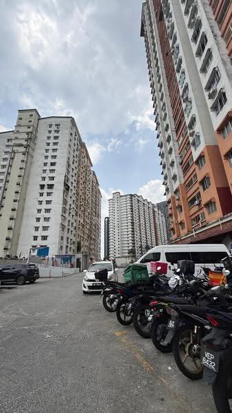 Flat for Sale at Flora Damansara Flat - Vanny Lum - Exterior - PropertyGuru.com.my