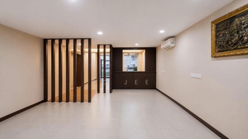 Office for Sale in Padungan (Kuching) - KC Jee - PropertyGuru.com.my