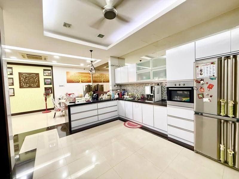 Semi-Detached House for Sale in Setia Eco Park (Setia Alam) - Mohammad Din Majid - Kitchen - PropertyGuru.com.my